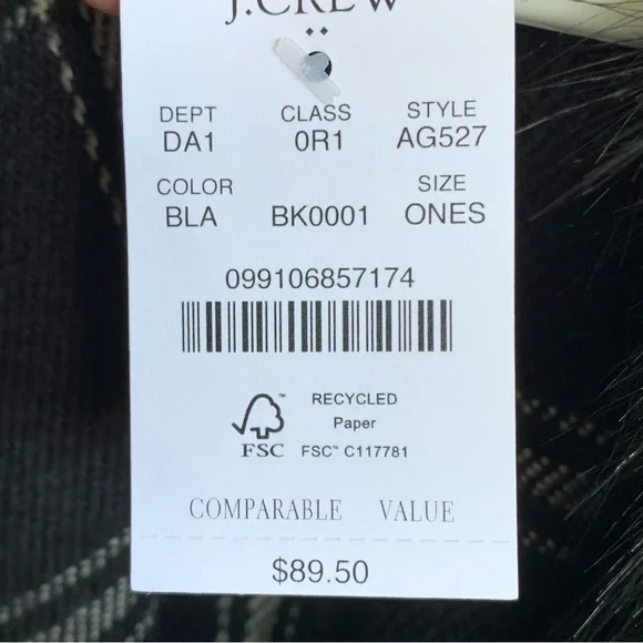 🆕 J.Crew Factory Women's Faux Fur Cape Scarf - Picture 9 of 9